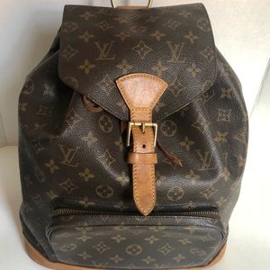 ❤️SOLD❤️ Louis Vuitton Montsouris Backpack
